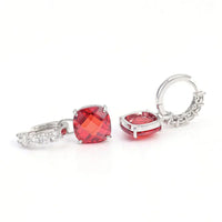 Boucles d'oreilles en rubis et diamant