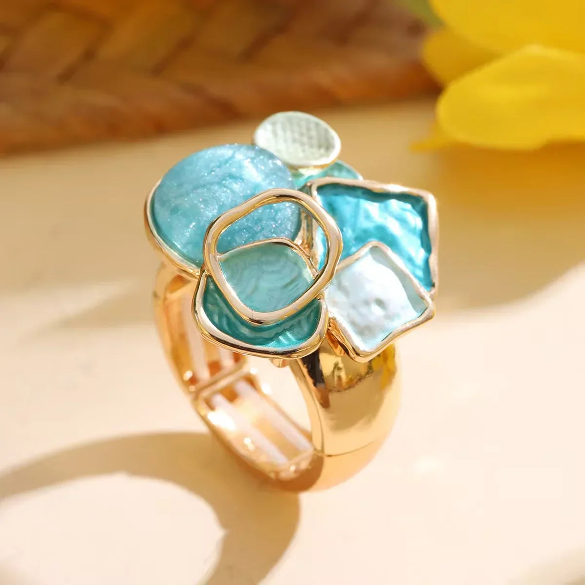 Bague Fleur Abstraite