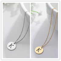 Collier en Or avec Pendentif de Lettre Élégante