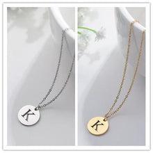 Collier en Or avec Pendentif de Lettre Élégante
