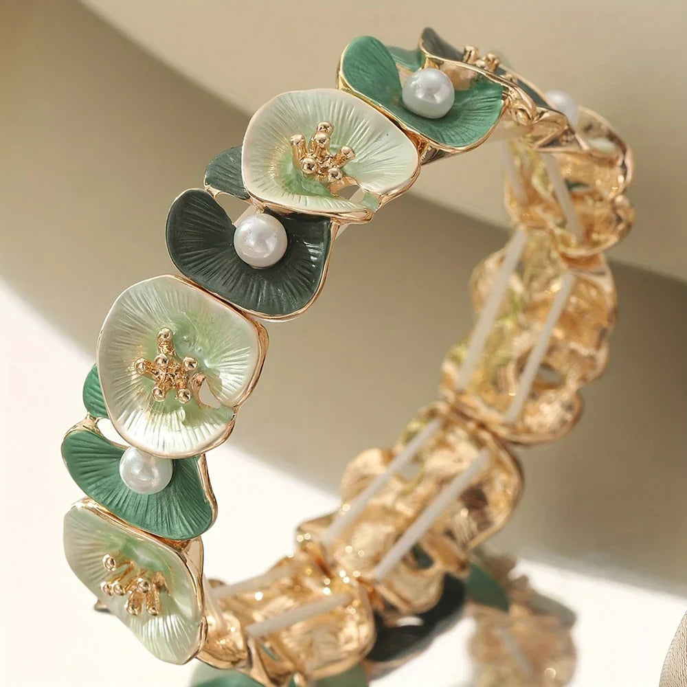 Bracelet vintage avec fleurs vertes et perles