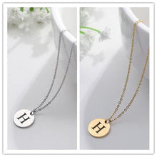 Collier en Or avec Pendentif de Lettre Élégante