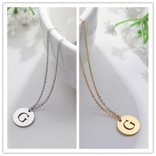 Collier en Or avec Pendentif de Lettre Élégante