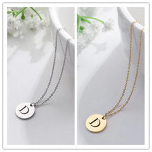 Collier en Or avec Pendentif de Lettre Élégante