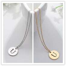 Collier en Or avec Pendentif de Lettre Élégante