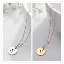 Collier en Or avec Pendentif de Lettre Élégante