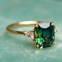 Bague en Or avec Pierre Précieuse Verte