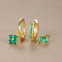 Ensemble de boucles d'oreilles avec diamants en forme de fleur