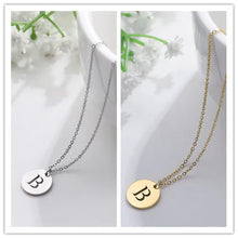 Collier en Or avec Pendentif de Lettre Élégante