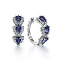 Boucles d'oreilles avec blason royal et pierres précieuses