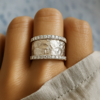 Bague Vintage Argentée avec Zircon