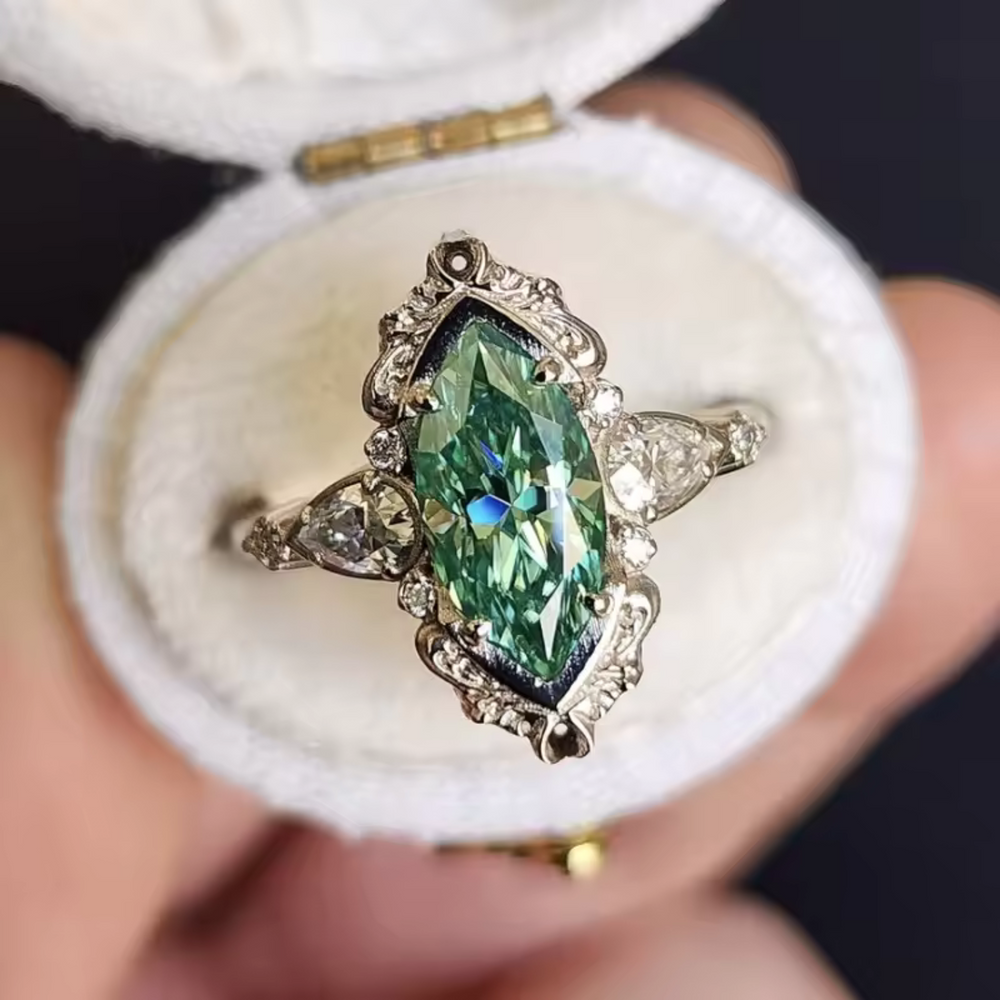 Bague Émeraude Marquise