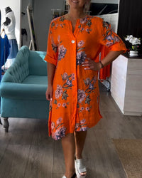 Robe avec boutons et col V imprimé
