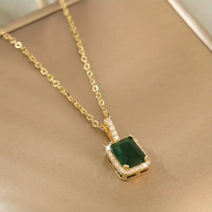 Collier Or et Émeraude Céleste