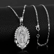 Collier avec pendentif de la Vierge Marie