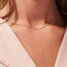 Collier en chaîne en forme de boîte Danica Or
