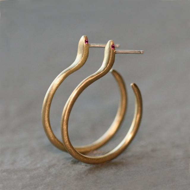 Boucles d'oreilles créoles dorées vintage