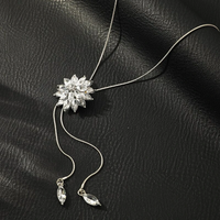 Collier en cristal argenté