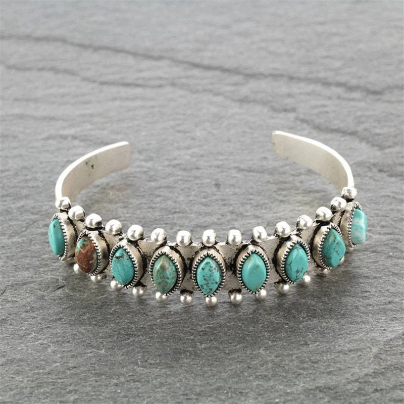 Bracelet vintage avec pierres turquoises