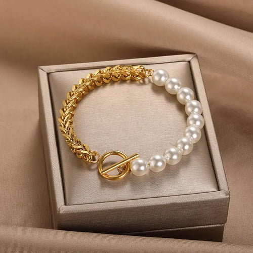 Bracelet élégant en or et perles