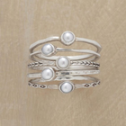 Bague vintage en argent avec incrustations de perles