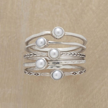 Bague vintage en argent avec incrustations de perles