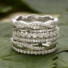 Bague vintage avec zircon en couches
