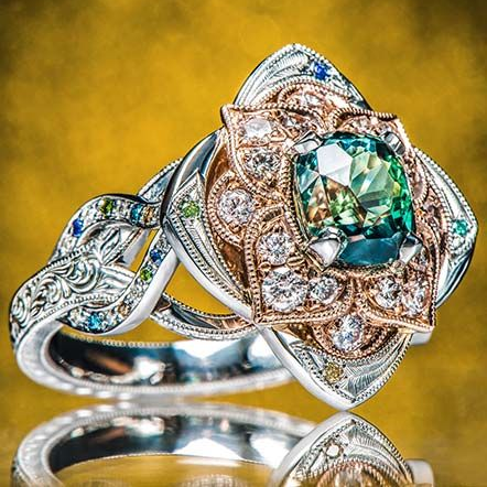 Bague Vintage Argentée avec Fleur Brillante