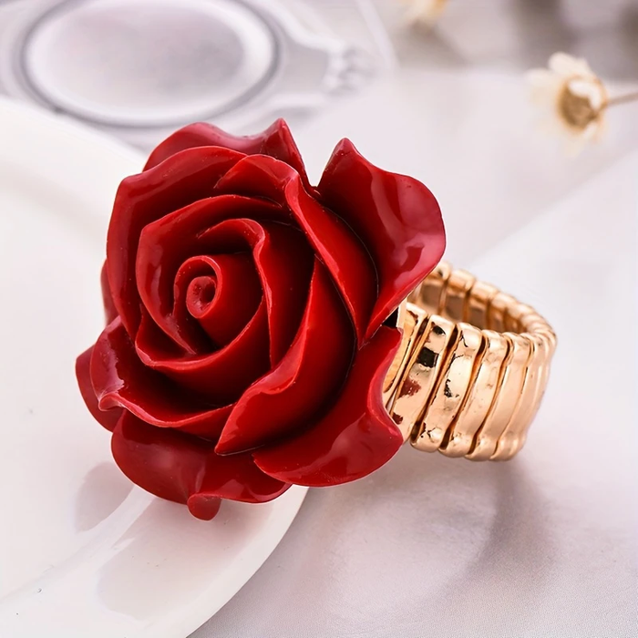 Bague en or rose avec rose rouge