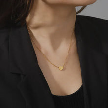 Collier en Or avec Initiale en Cœur