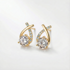 Boucles D'oreilles En Or Avec Croix Et Zirconiums