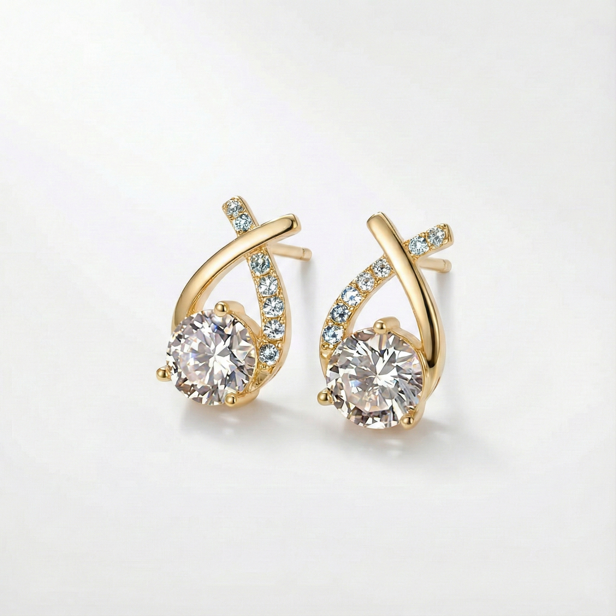Boucles D'oreilles En Or Avec Croix Et Zirconiums