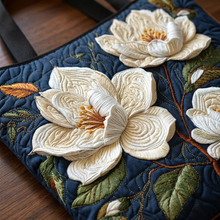 Sac Floral Matelassé Magnolia Délicate – Deux Tailles
