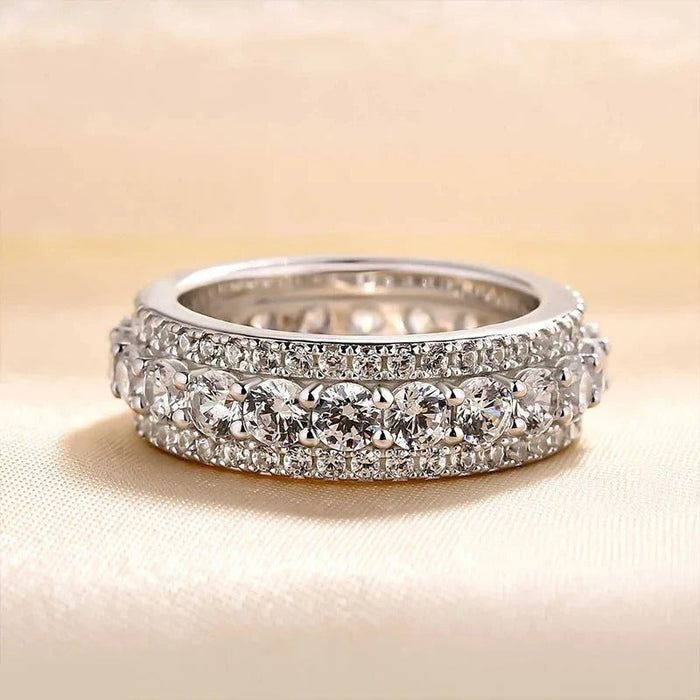 Bague vintage en argent avec bande éternelle