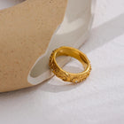 Bague vintage avec soleil, lune et étoile