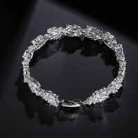 Bracelet vintage avec chaîne argentée brillante