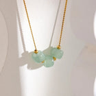 Collier vintage en or avec pierre verte douce
