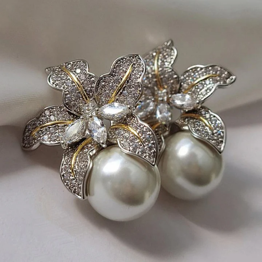 Boucles d'oreilles élégantes avec perles et fleurs