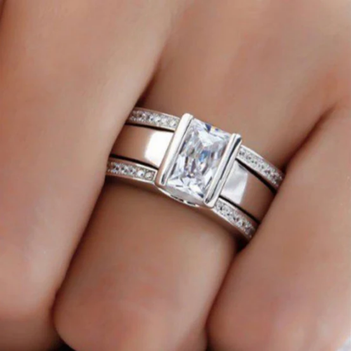 Bague vintage avec incrustations de verre